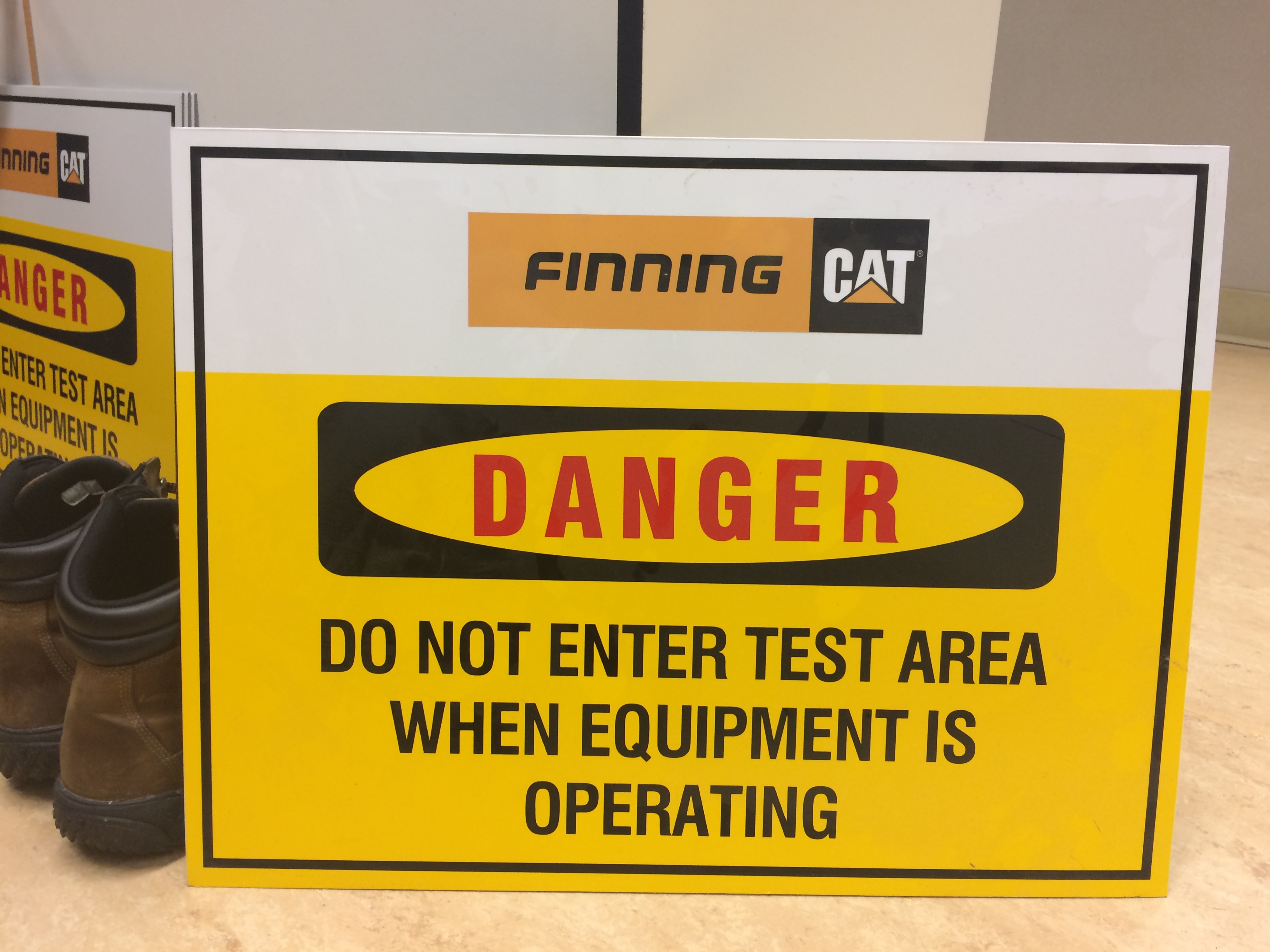 All businesses need signs whether they are in the office or on a construction site. A proper
                                                                    design will deliver an important message while looking great